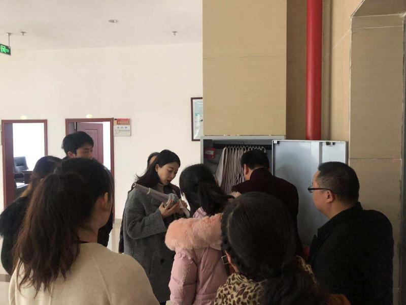 检查消防栓.jpg